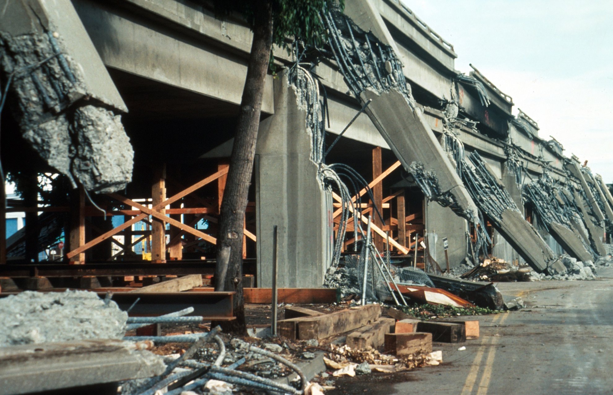 Antés y después: las imágenes a 31 años del devastador terremoto de Loma  Prieta en California | Univision San Francisco KDTV | Univision